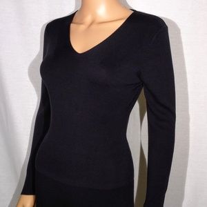 Ann Taylor Loft: Sweater V-Neck Long Sleeve- Silk